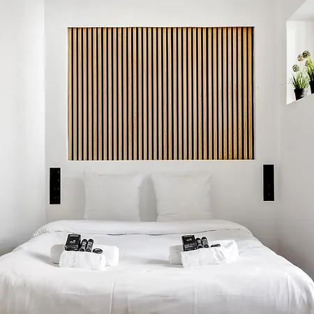 Neuf Et Climatise Sur Les Champs Elysees Apartment Paris